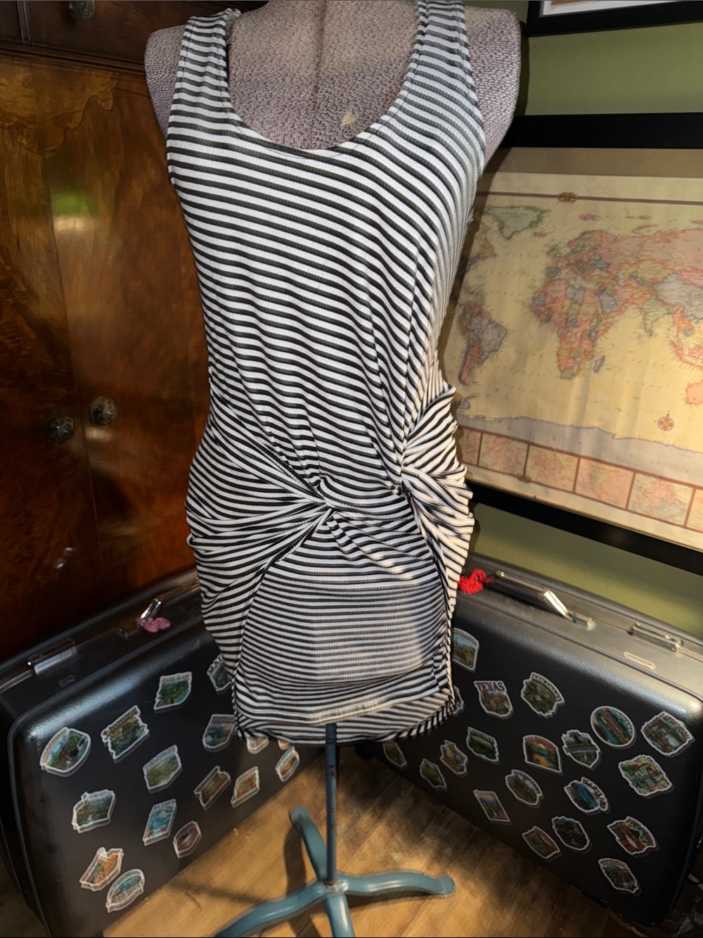 The Vanity Room Black & White Striped Side-Knot Bodycon Mini Dress Large